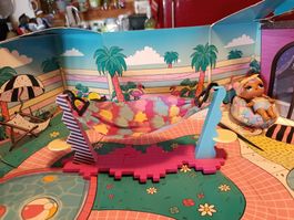 Maisonnette LOL Surprise piscine et poupée bon état