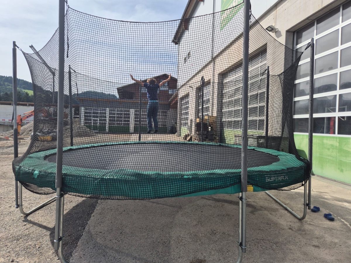 Trampoline: Trampolin SUPERFUN, Durchmesser 5m – Gebraucht aus Hundwil von panzermech 6