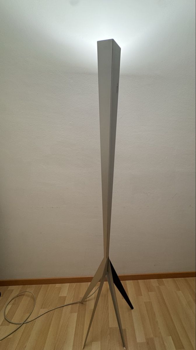 Lampen: Luceplan „Tibibi“ Stehlampe D21 – Design Alberto, 1992 – Gebraucht aus Uetikon am See von Ala888 5