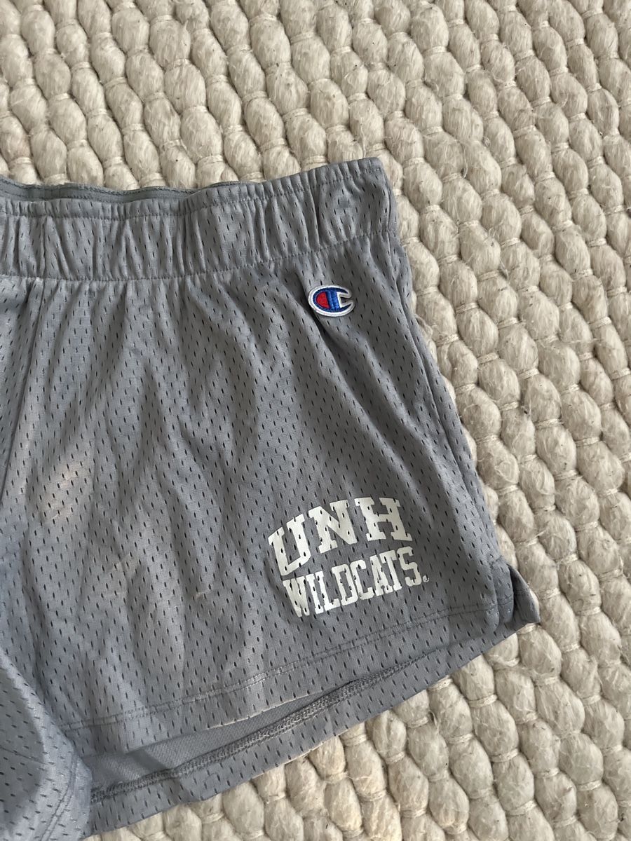 Champion Pantaloni: Champion Shorts Grau, Grösse M – Nuovo (secondo la descrizione) da Burgdorf venduto da Rico340 1