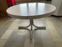 Ausziehbarer (rund/oval) Victoria Design Tisch mit Chromfuss