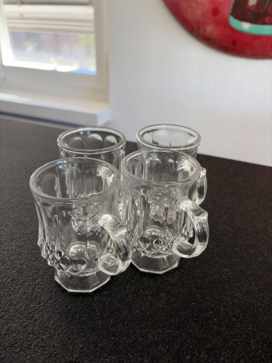 Tasses: Teegläser – D'occasion à Zuchwil par clio_v_g 1