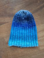 Strickmütze blau Farbverlauf gerippt guter Zustand