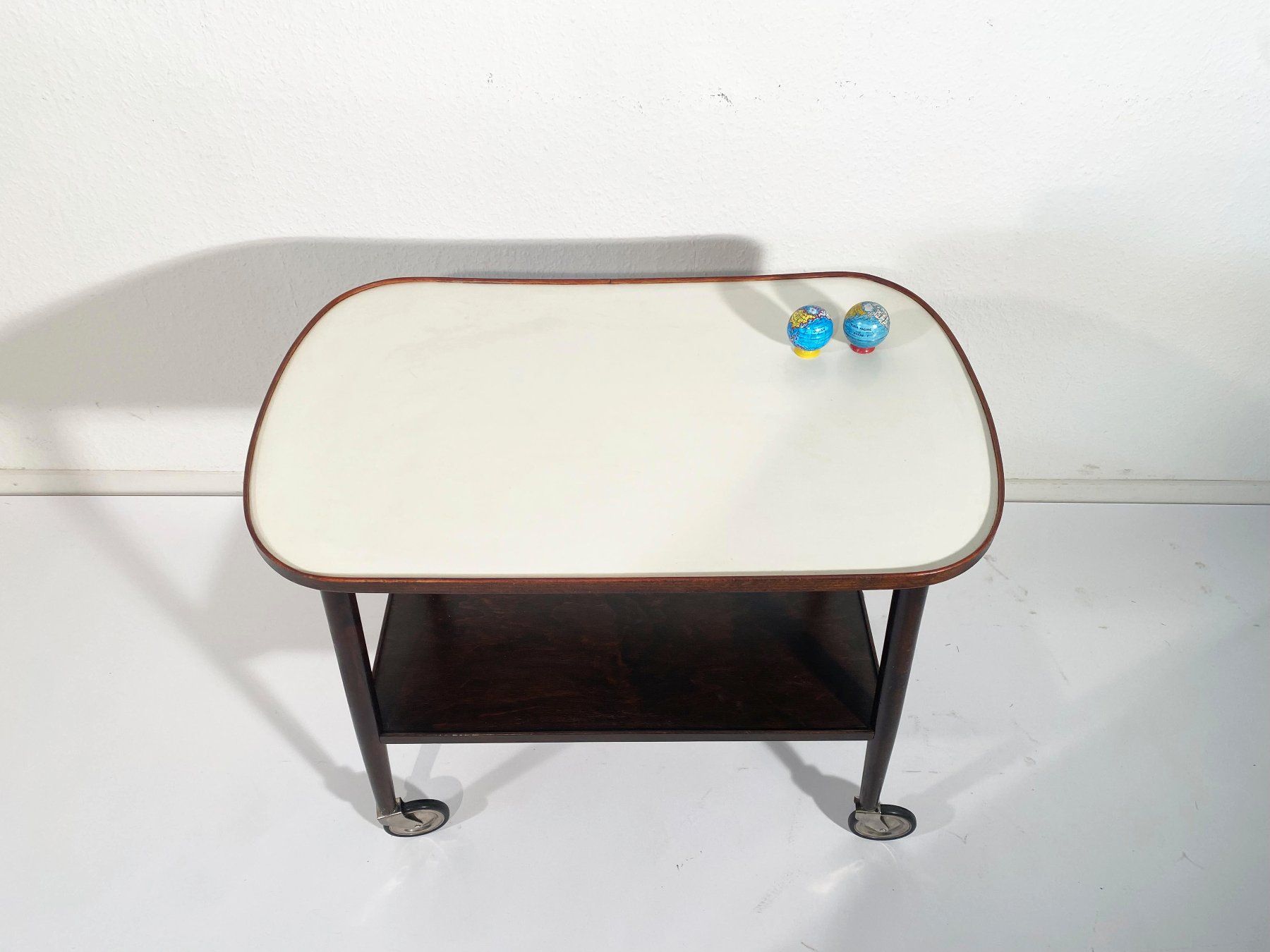 Carrelli di servizio: Midcentury Servierrolly – Usato da Beringen venduto da Kultgut 2