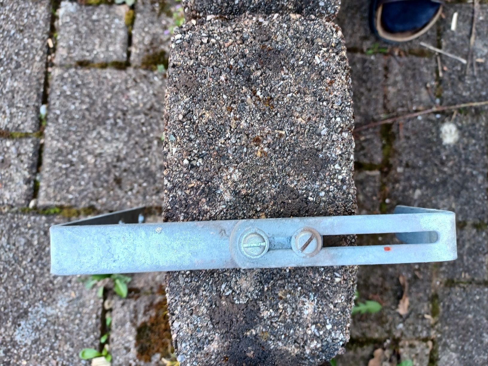 Ferramenta: Blumenkistenträger – Usato da Gelterkinden venduto da Aeschli3 2