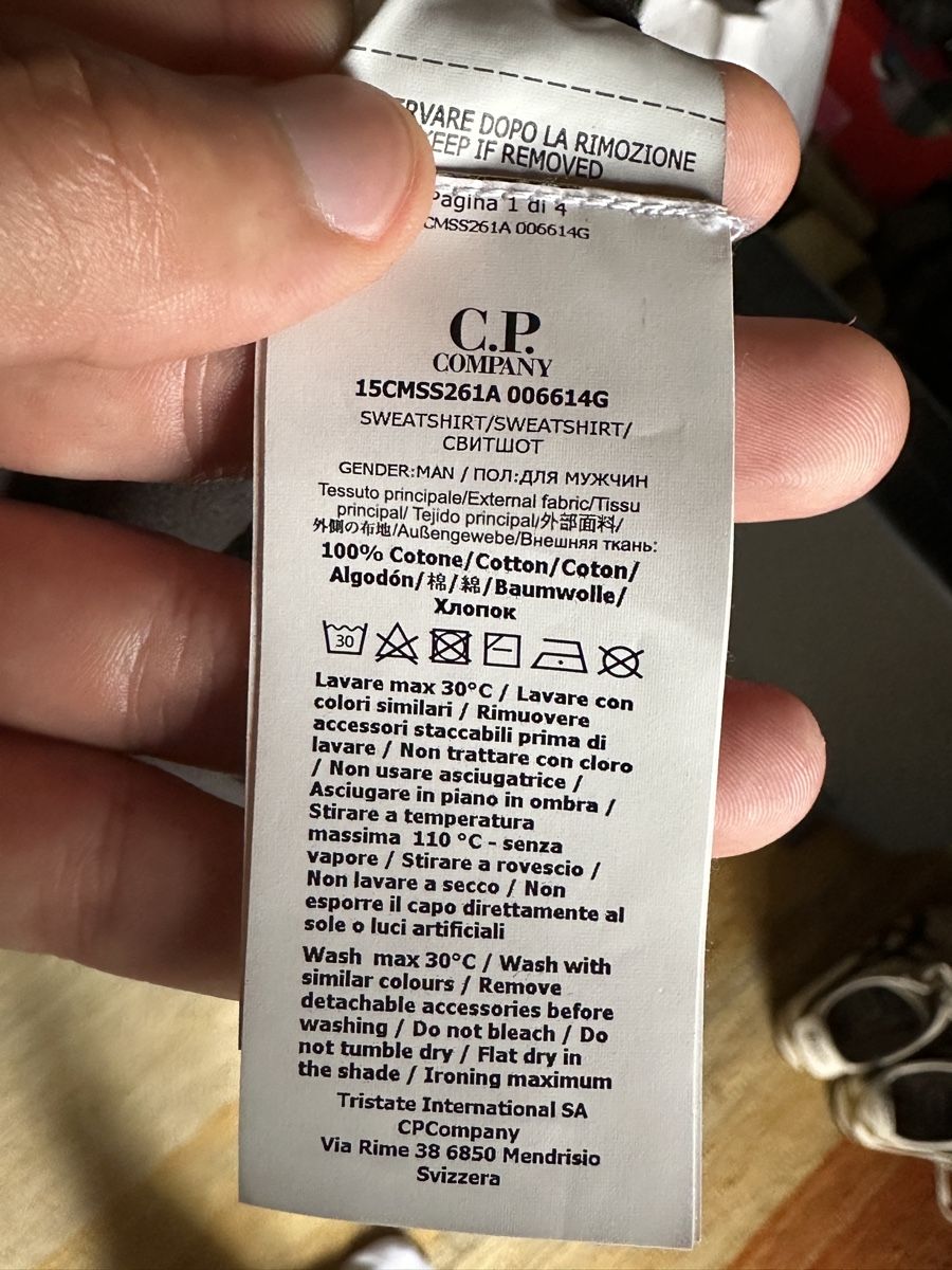 CP Company Maglioni & Felpe: Black CP Company Reverse Hoodie – Usato da Villars-Burquin venduto da Iliasso 5