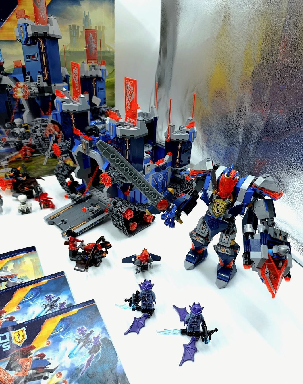 Lego Kit di costruzioni: Lego Nexo Knights Sets – Usato da Wil SG venduto da Donaldus 4