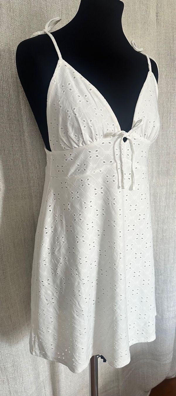 H&M Robes: Romantisches Sommerkleid von H&M Gr. 38 – D'occasion à Muri AG par Shoshana5 2