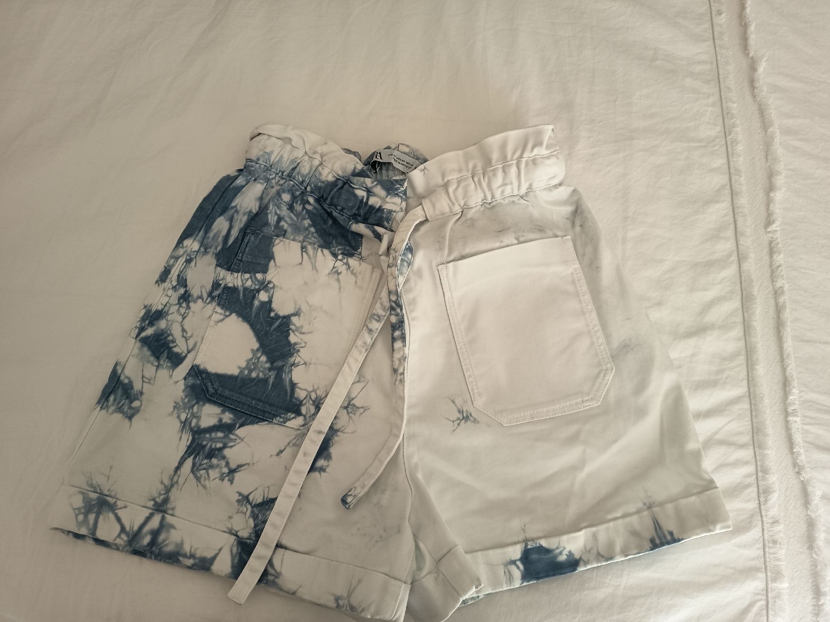 Zara Pantaloni: Cotton shorts set – Usato da Basel venduto da beg_6v7r 3