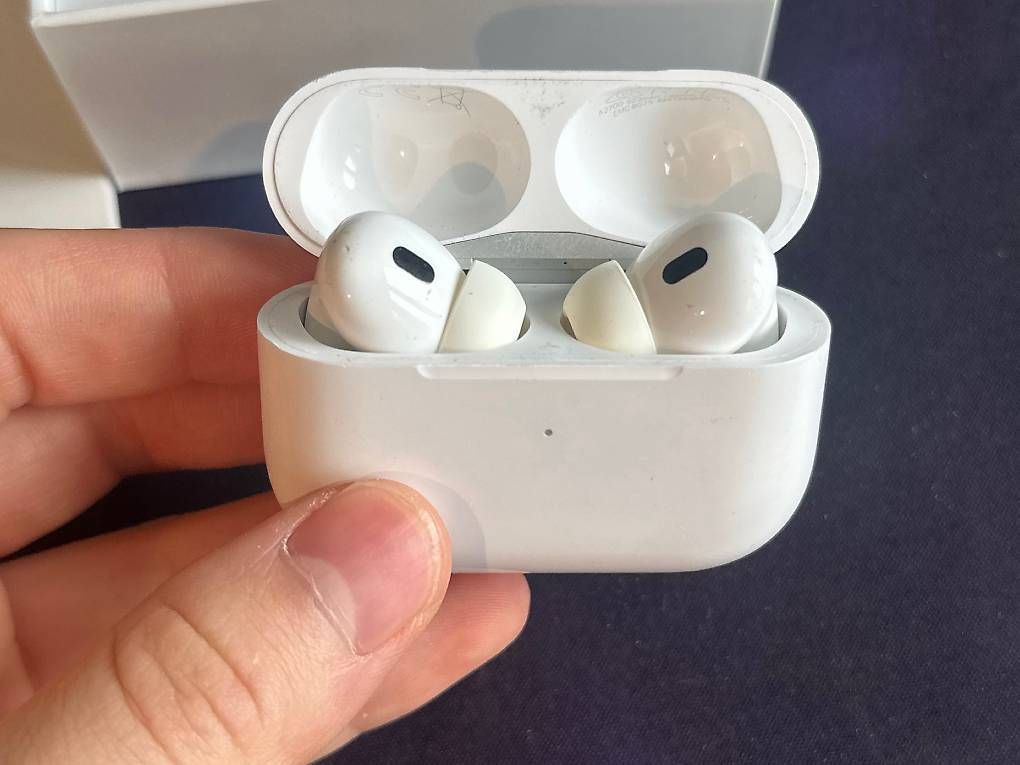Cuffie: Airpods Pro 2 – Usato da Wallenwil venduto da Britishbulldog 2