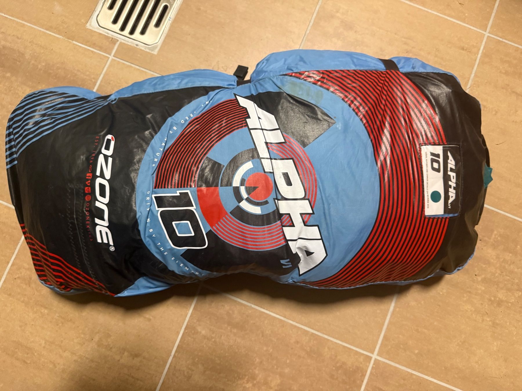 Ozone Kite: Kite Ozone Alpha V1 10m – Gebraucht aus Maloja von mags413 8