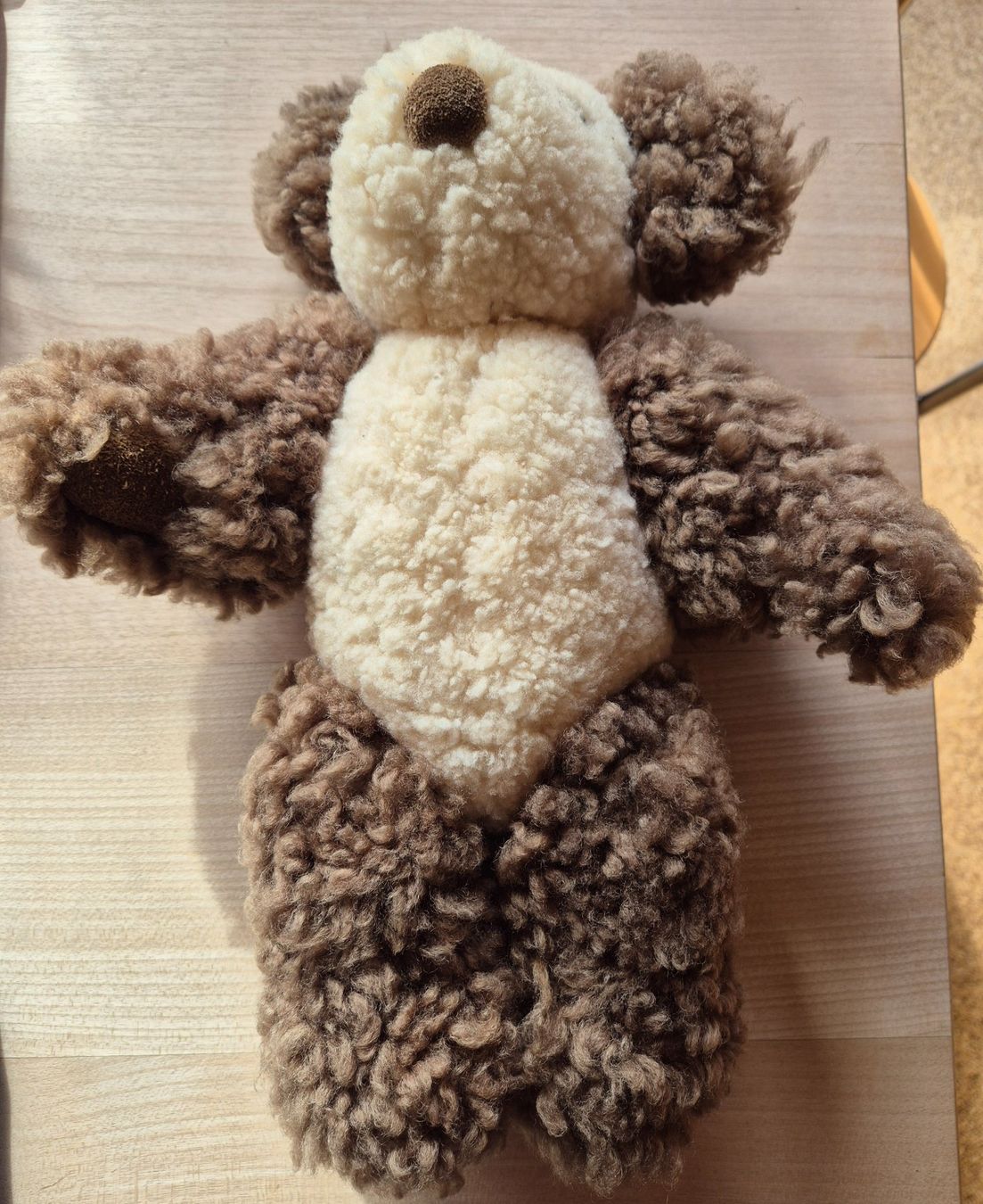 Spielzeuge: Teddybär, flauschig, sehr schöne Handarbeit – Gebraucht aus Buchs SG von MStBu 1
