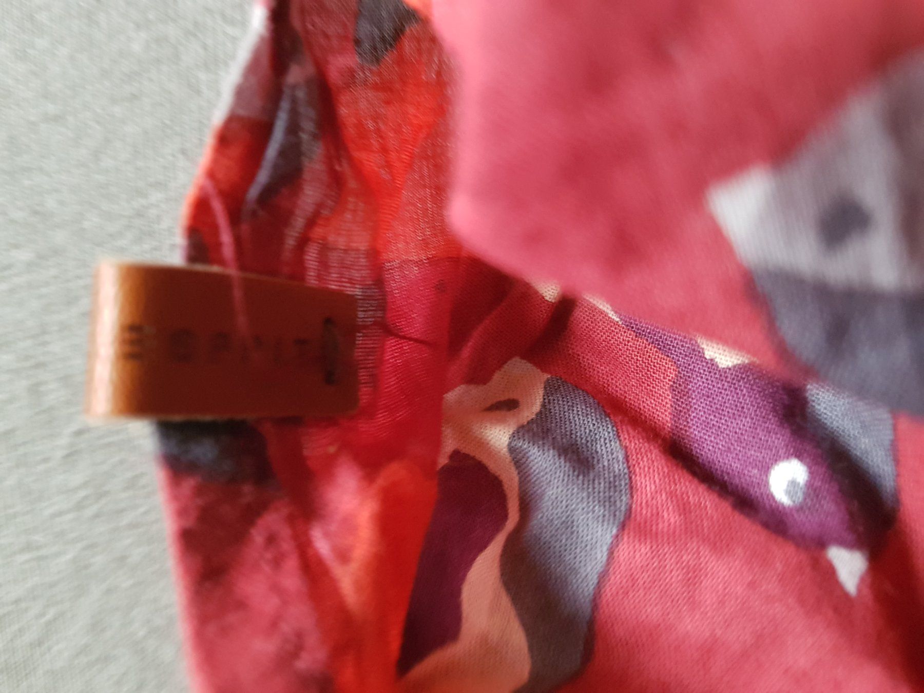 Esprit Foulard & Sciarpe: Esprit Loop – Usato da Därligen venduto da Musle73 1