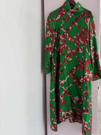 Luxus Seidenkleid von Caliban in Gr. 40 (IT44)