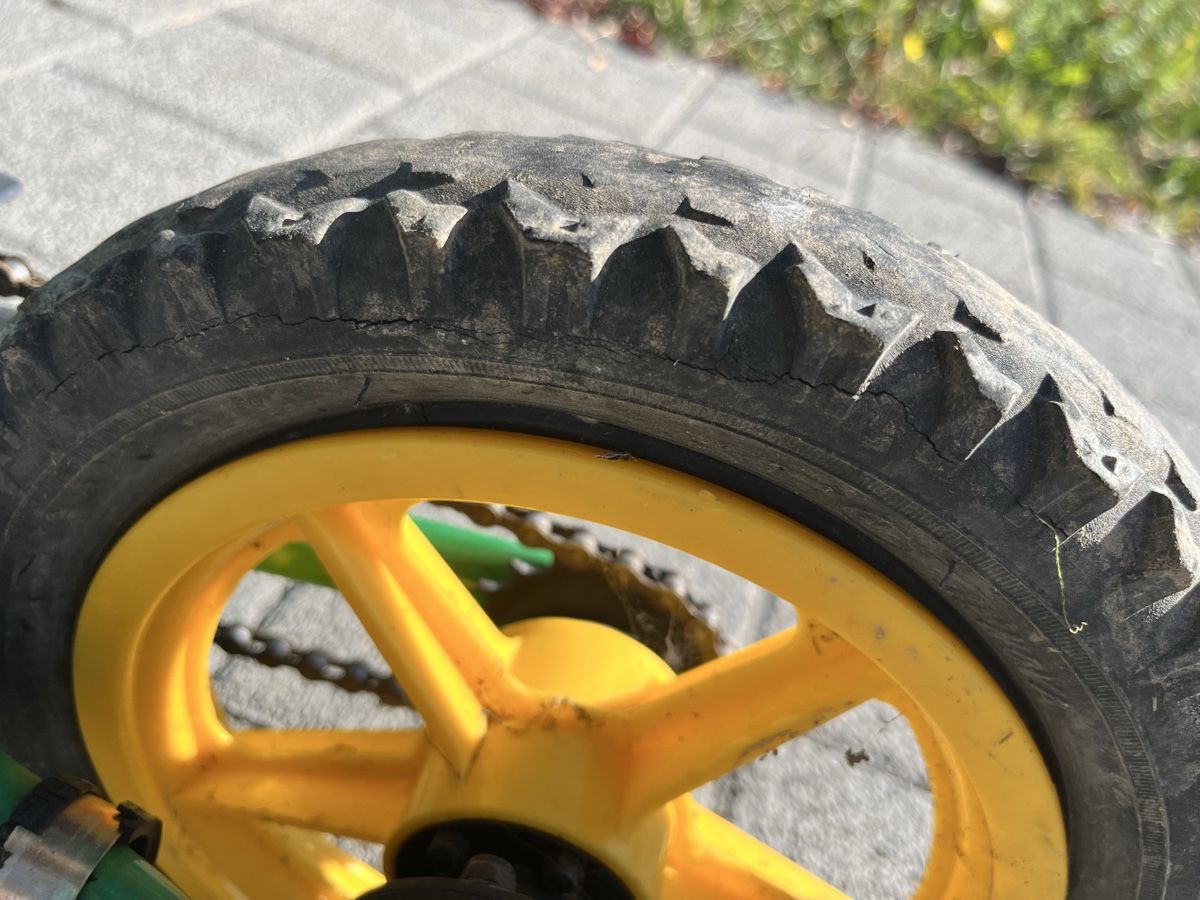 John Deere Veicoli per bambini: John Deere Dreirad gebraucht – Usato da Reitnau venduto da Spitzmaus2007 2