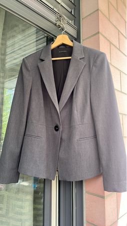 Designer! Grauer Anzug Sakko von Sisley, Grösse 42