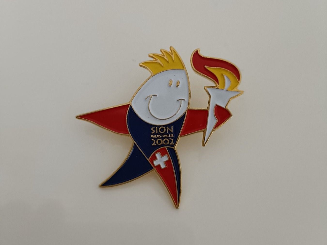 Placchette & Badge: Pin Olympia Sion 2002 - Box 10 – Usato da Köniz venduto da Pinscollect