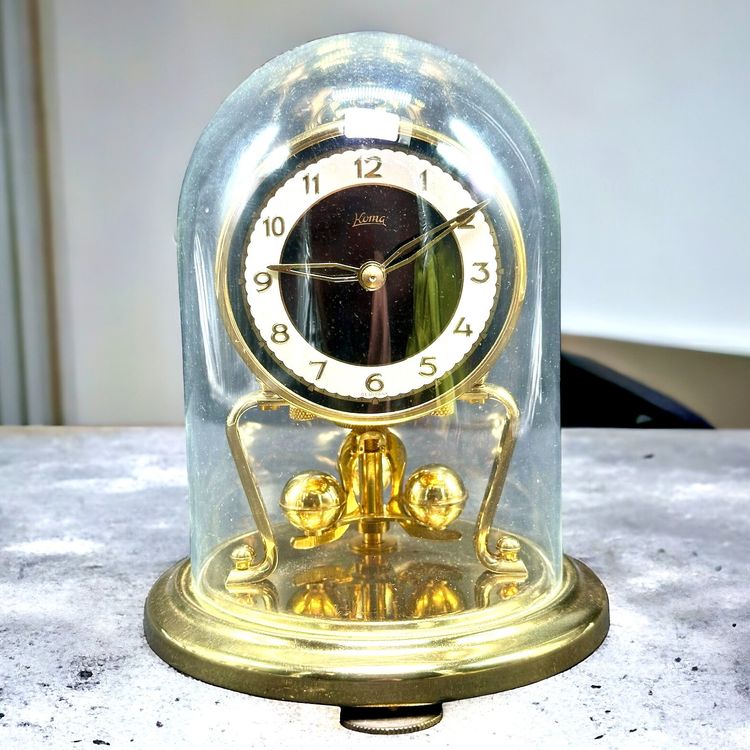 Pendule Bombée En Verre Minéral - Diamètre 10.9 Cm, Hauteur 1.4 Cm
