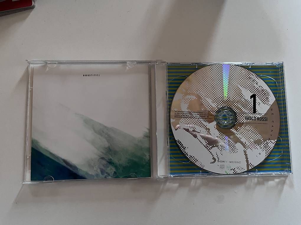 CD: CD Vasco Rossi "Generazione Cantautori" – Usato da Chiasso venduto da pao_8chd 2