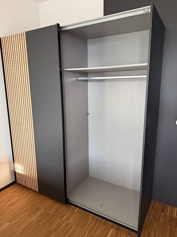 Armadi: Kleiderschrank – Usato da Emmenbrücke venduto da A.Adam 1