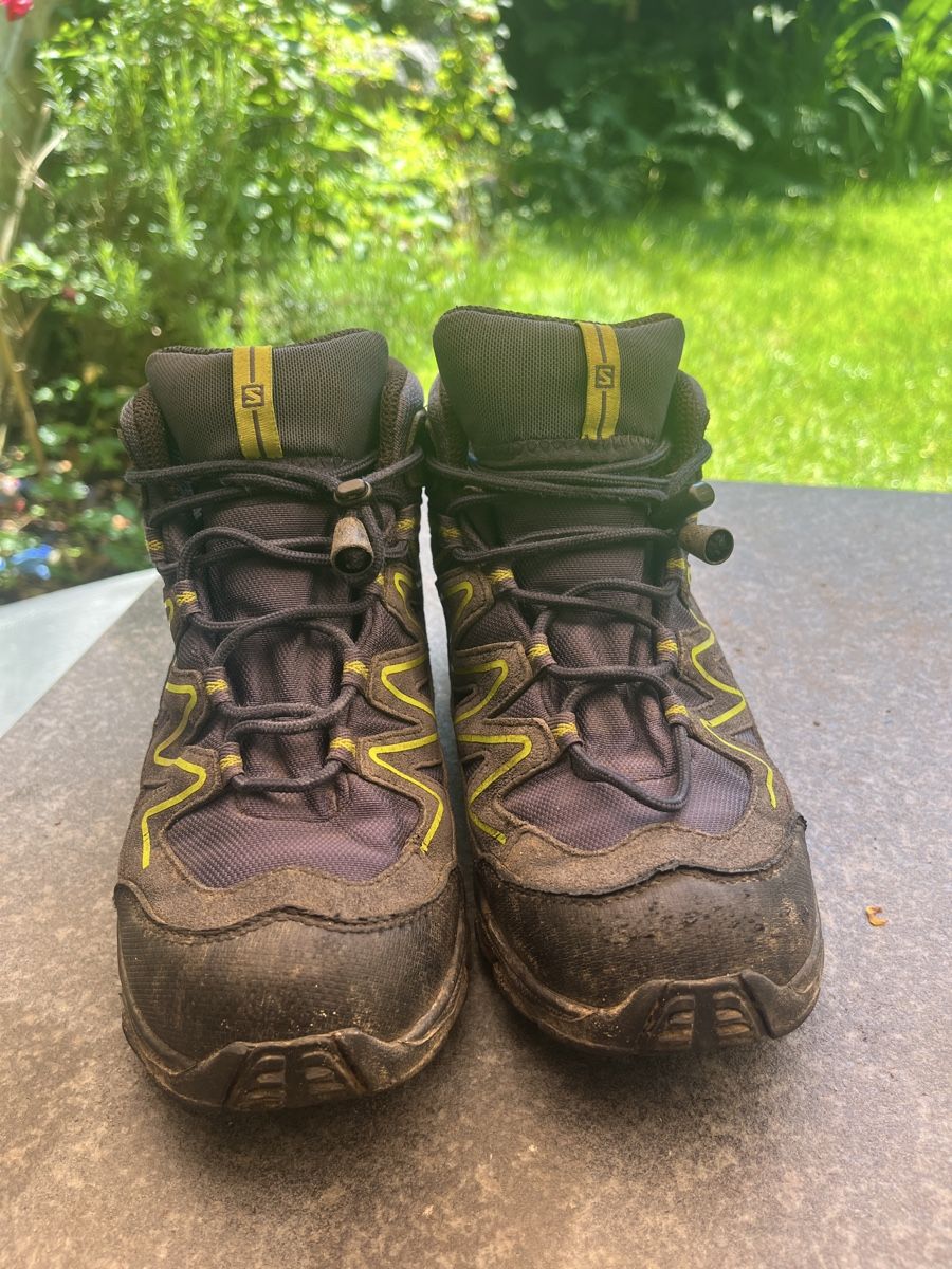 Salomon Chaussures garçon: Salomon Wanderschuhe Gr. 36 – D'occasion à Zug par Butternut1 2