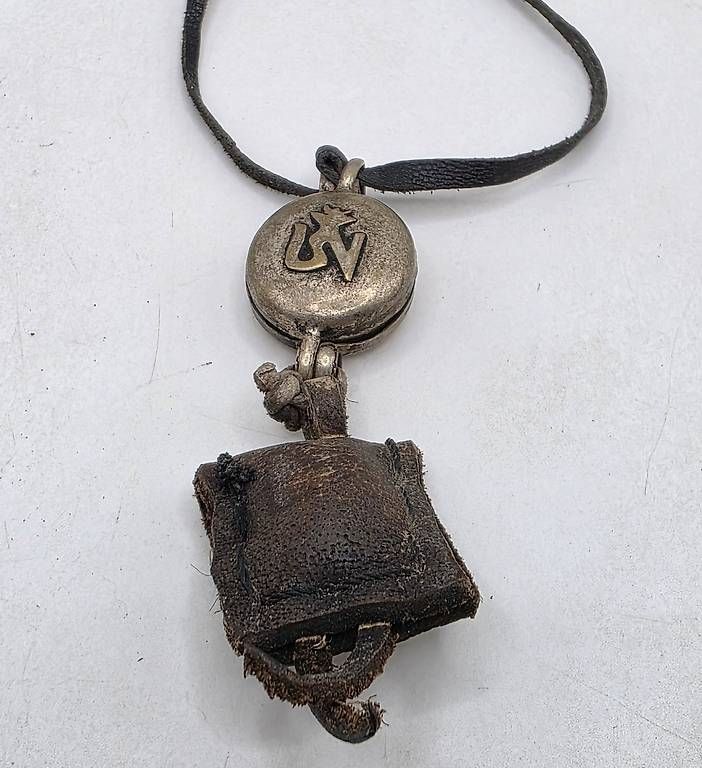 Ciondoli: Glücksbringer - Amulett - Tibet – Usato da Basel venduto da Shankar