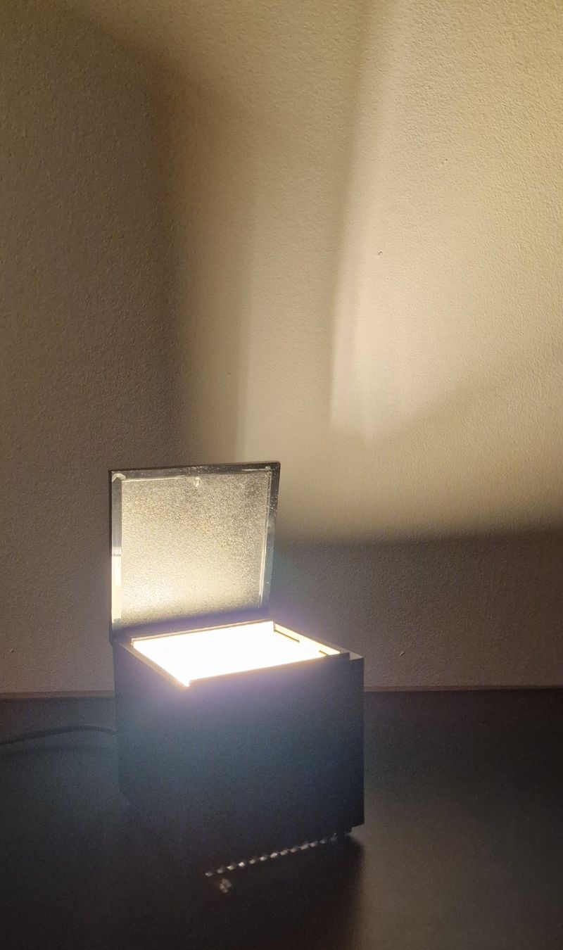 Cini & Nils Lampade: Design, Tischlampe, Cini & Nils, Cuboluce, 90er – Usato da St. Gallen venduto da chambredirecte 6