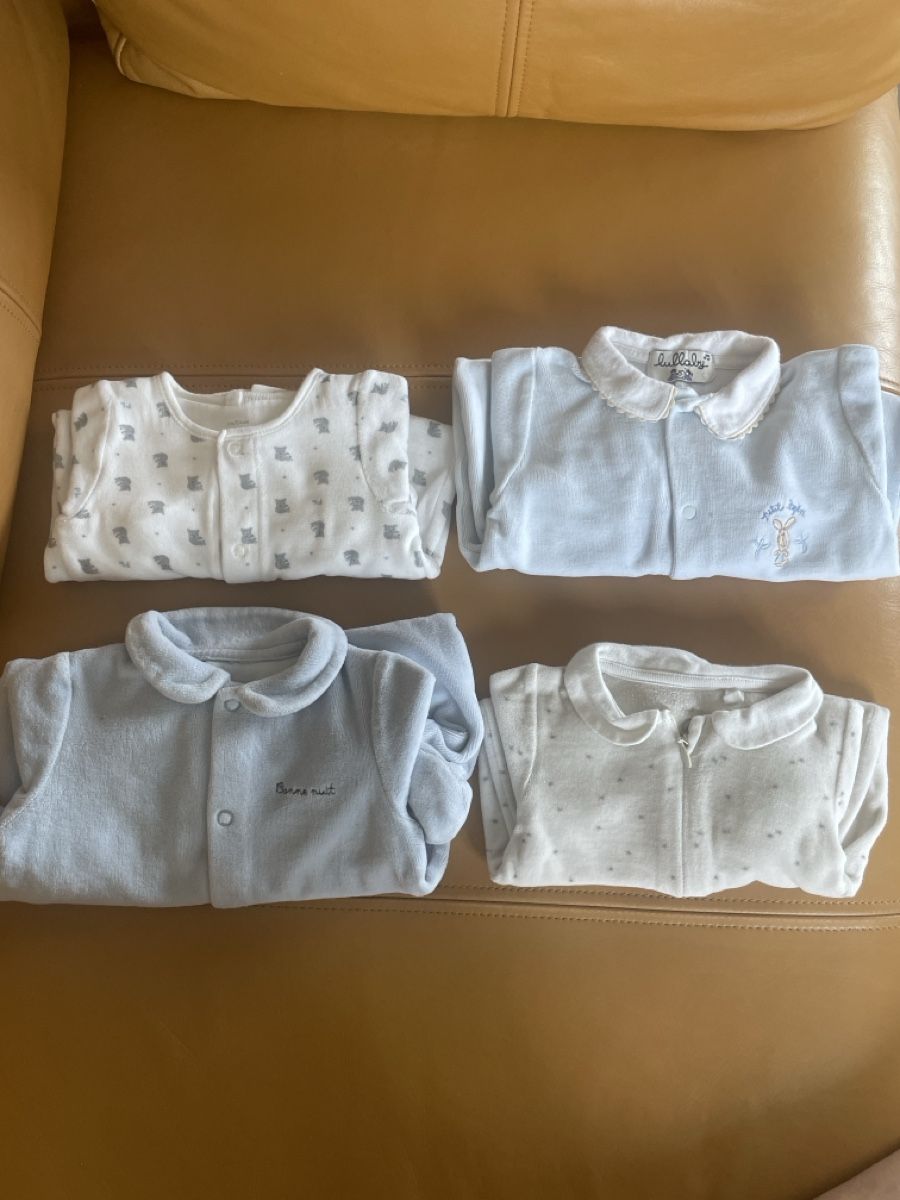 Petit Bateau Pigiama & Simili: Lot de 4 pyjamas chauds bébé, taille 1 mois – Usato da Forel (Lavaux) venduto da vuf_rdl9