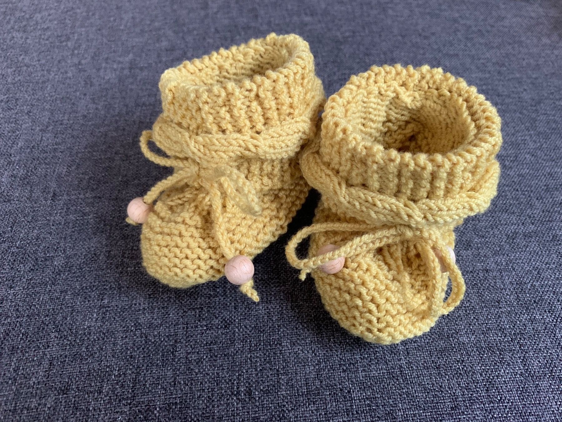 Socken für Kinder: Babyfinkli gelb – Neu (gemäss Beschreibung) aus Chur von Handkreativ