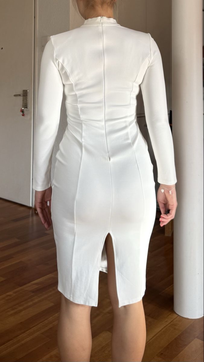 Vestiti: White midi dress - Size S – Nuovo (secondo la descrizione) da Zürich venduto da eli_t8nw 4