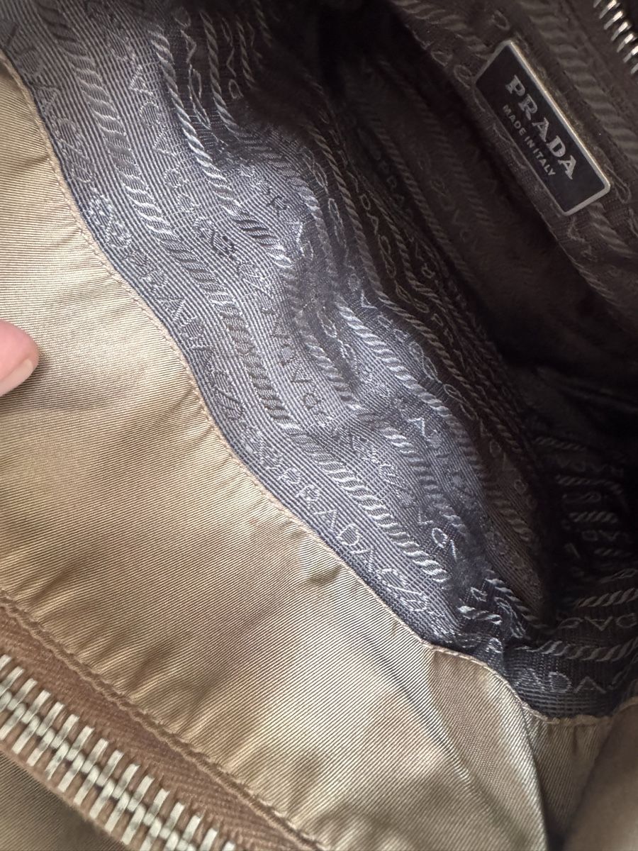Prada Borse da donna: PRADA vintage bag from Y2K era – Usato da Bern venduto da ili_bg5s 8