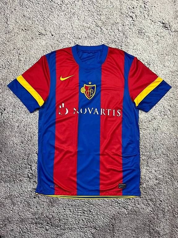 Nike Leibchen & Hosen: FC Basel Trikot Saison 11/12 Gr. M – Gebraucht aus Basel von noe.isler