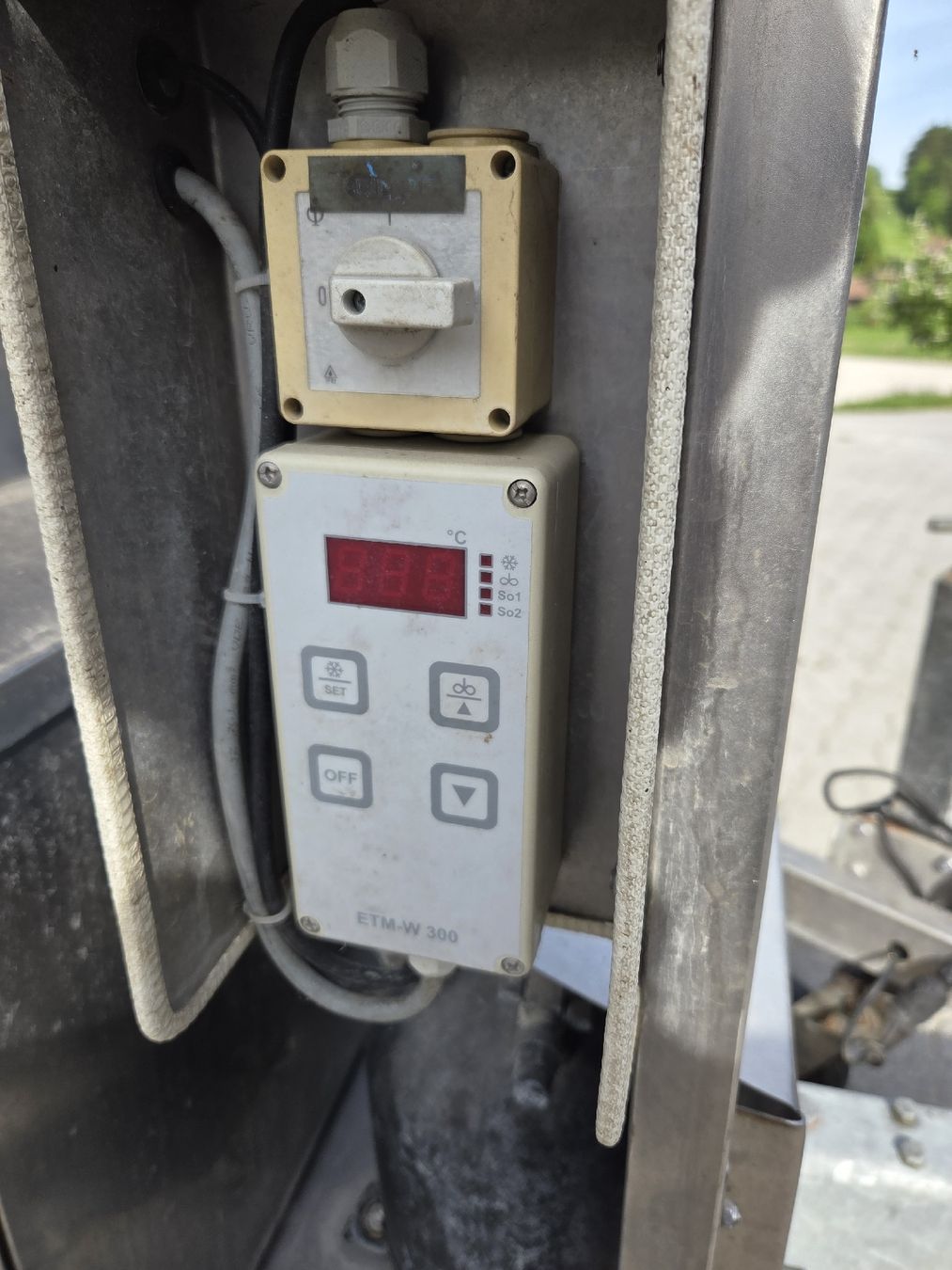 Tecnica di mungitura: Milchtank fahrbar 3000l – Usato da Maur venduto da Tscharina 6