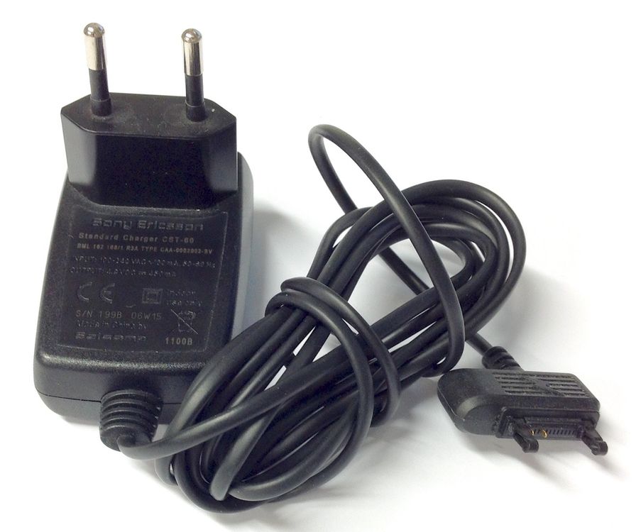 Sony Ericsson Standard Charger CST-60 4,9VDC 450mA Netzteil (Gebraucht ...
