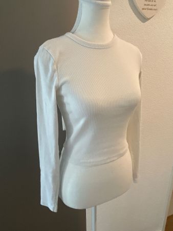 Damen Rippen Langarmshirt weiss von Bershka Gr. S