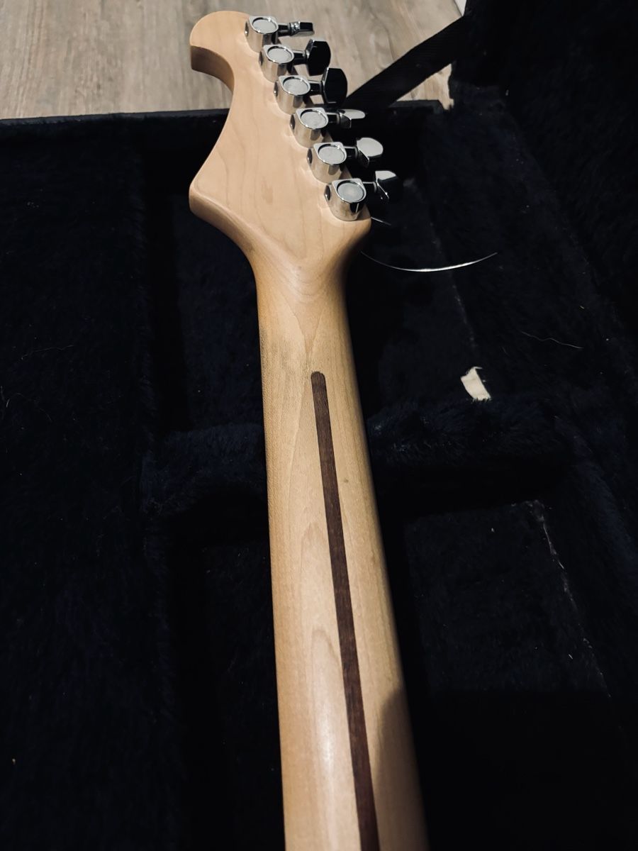 Instruments de musique: cheri e-gitarre – D'occasion à meiringen par Vlinder01 4