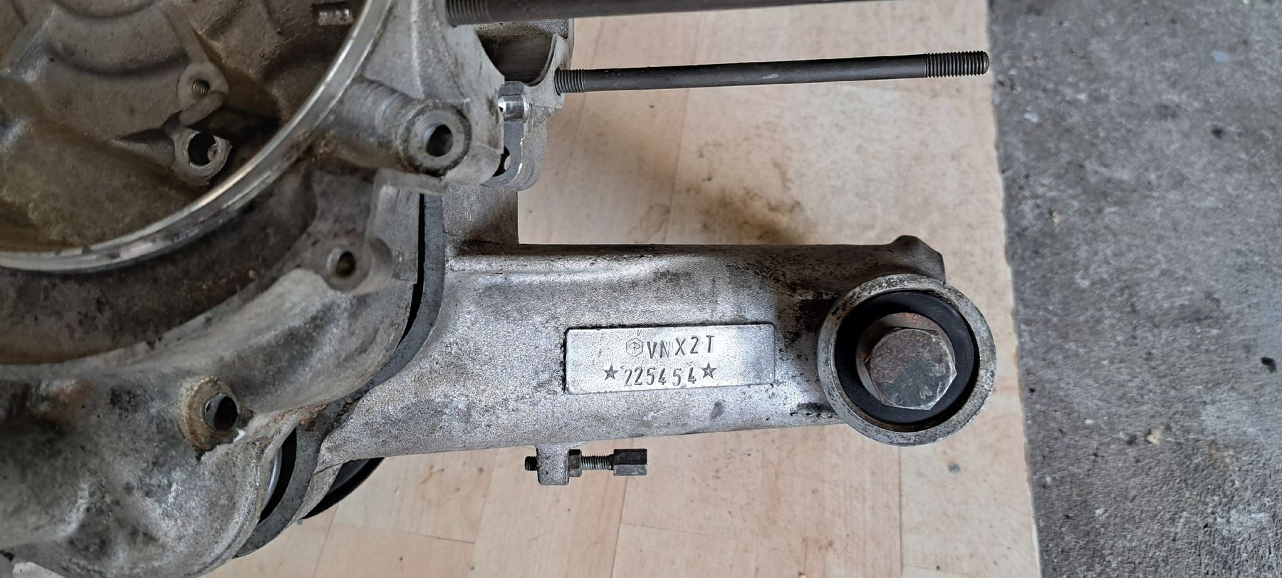 Vespa Alle Rollerersatzteile: Vespa Motorgehäuse VNX 2T – Gebraucht aus Füllinsdorf von Borgirosi 6