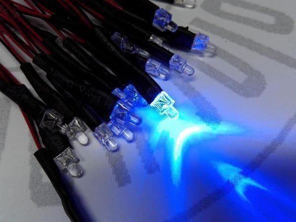 Elektronikbauteile: LED klar/blau 1.8mm verkabelt, 12V – Neu (gemäss Beschreibung) aus Luzern von Salefactory 1