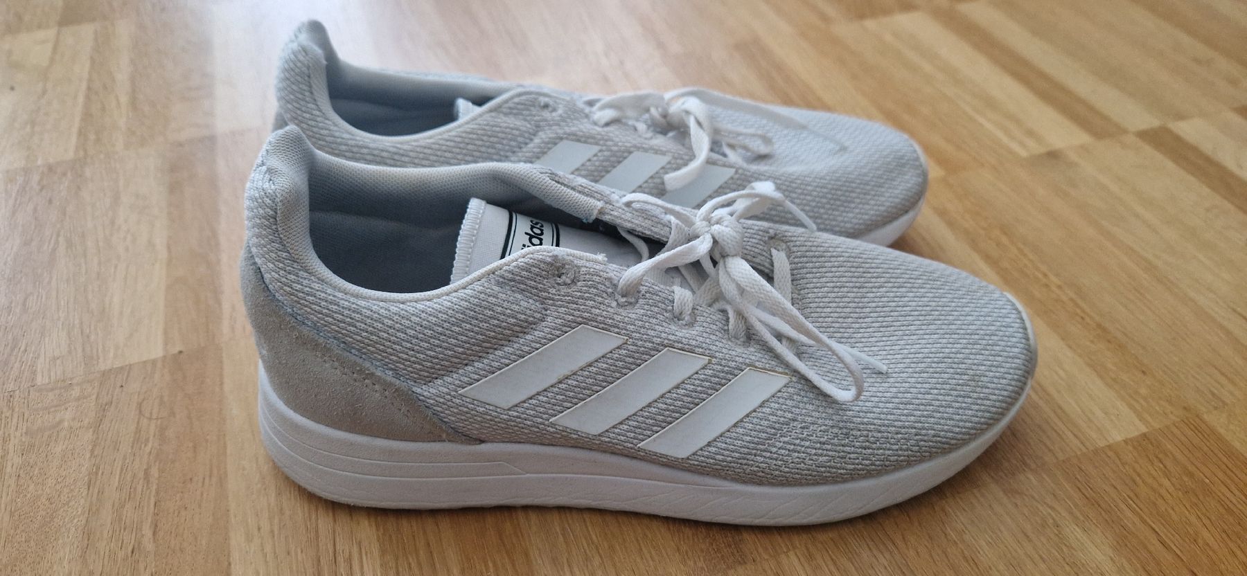 Adidas Scarpe da uomo: Adidas Schuhe, Gr. 39,5 – Usato da Riehen venduto da Aconitum 1