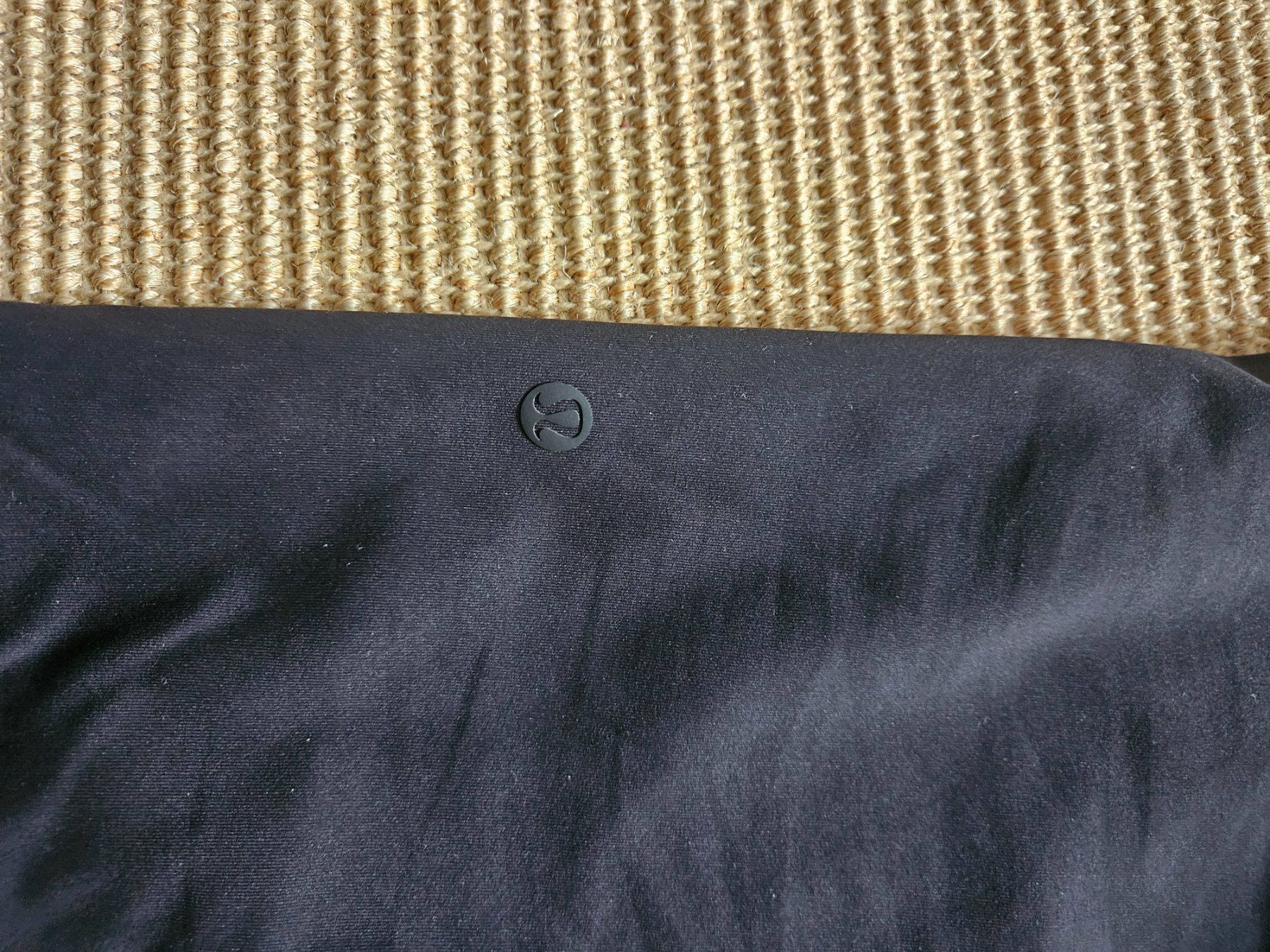 Lululemon Pantaloni: Lululemon Sporthose – Usato da Thalwil venduto da illesreka 4