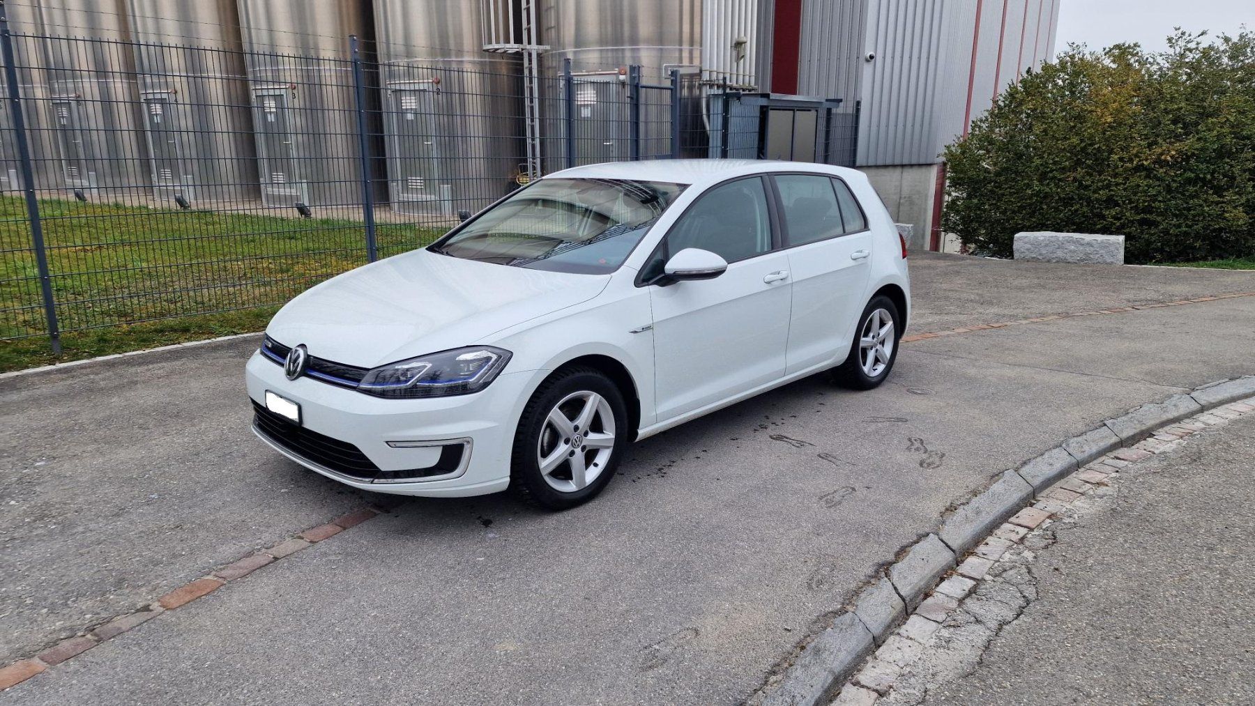 VW Autos: VW e Golf 36kWh Batterie – Gebraucht aus Oberweningen von Burnin_l