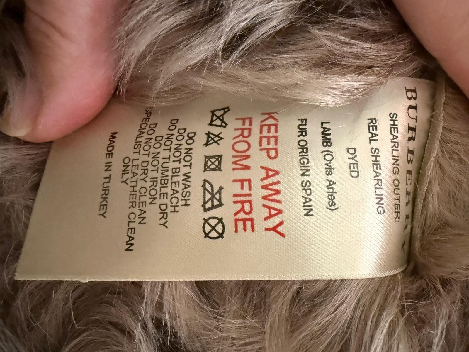 Burberry Giacche: Schöne Lammfelljacke Burberry – Usato da Dübendorf venduto da Gfenn01 5