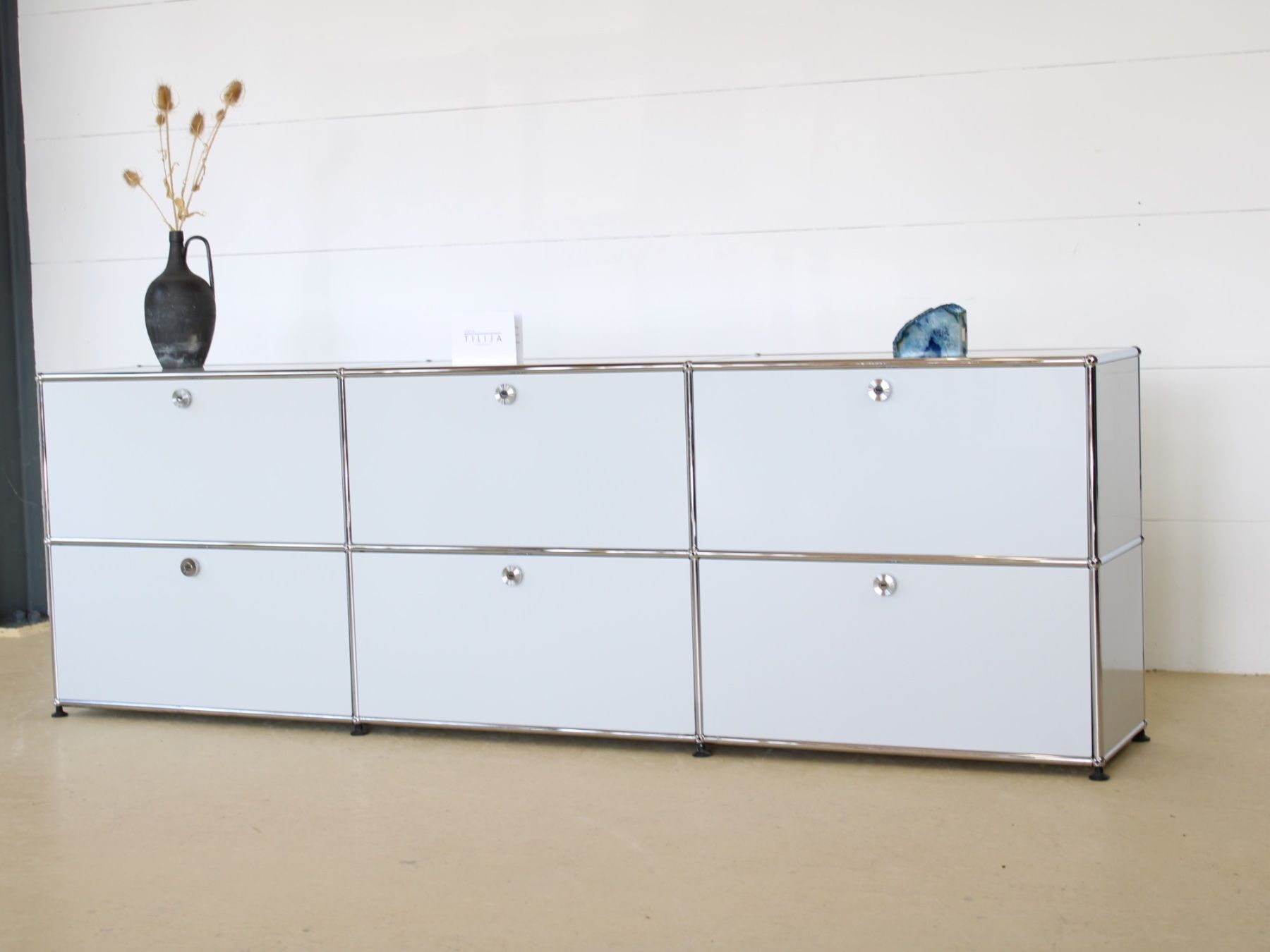 USM Scaffali: USM Sideboard lichtrau, Umbau möglich! – Usato da Meinisberg venduto da atelier_TILIJA 2
