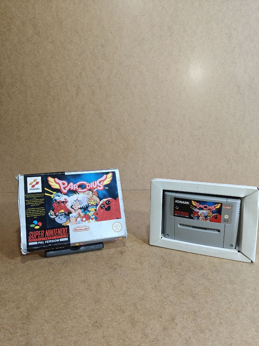 Nintendo Giochi: Parodius PAL Version mit Box SNES – Usato da Luzern venduto da MWi_9xw5