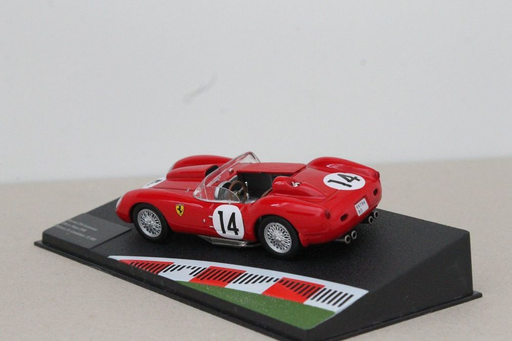 NO SPARK Ferrari 250 TR #18 24 Heures du Mans 1958 1/43