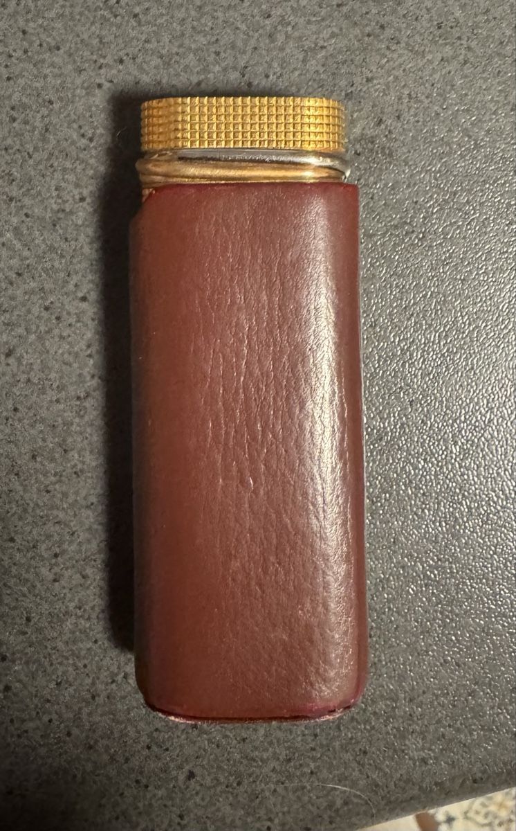 Cartier Accendini: Briquet plaqué or CARTIER – Usato da Plan-les-Ouates venduto da plo_2k5y 4