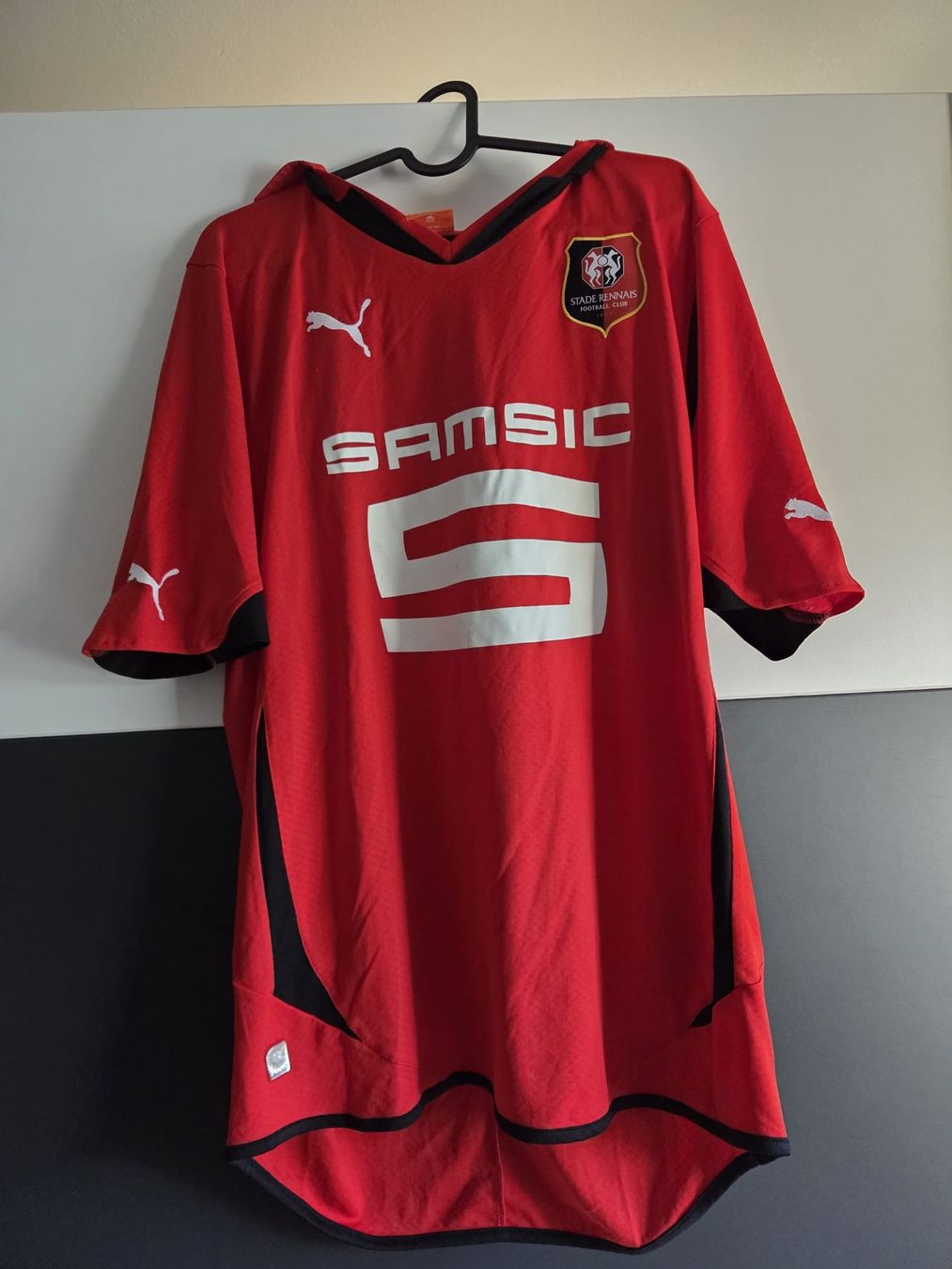 Puma Canottiere & Pantaloni: !!! Stade Rennes Trikot Gr. L !!! – Usato da Reinach BL venduto da Ibizo69