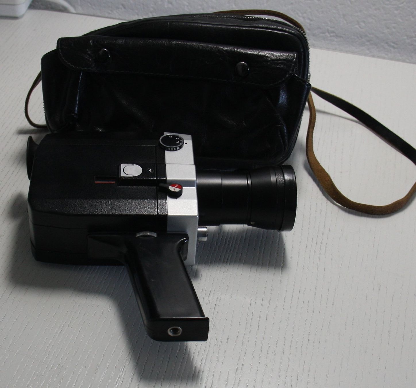 Camcorder: Zenit Quarz 1x8S-2 von 1974 – Gebraucht aus Fisibach von he-man210