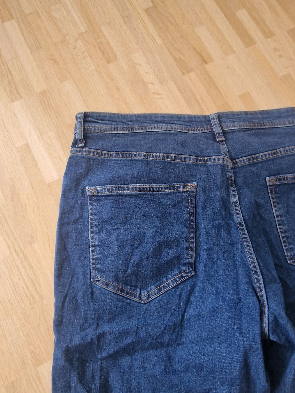 Jeans: Herren Jeans Relaxed Gr. W38/L30 – Usato da Worblaufen venduto da DD11 4