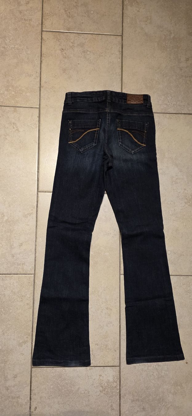 Jeans: jeans bootcut Camaieu 34 – Nuovo (secondo la descrizione) da Ste-Croix venduto da kar_9x7w 1